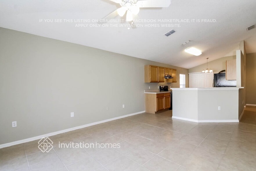 Building Photo - 24833 Mary Beth Ct