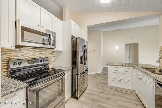 Building Photo - 2540 Wild Wood Dr