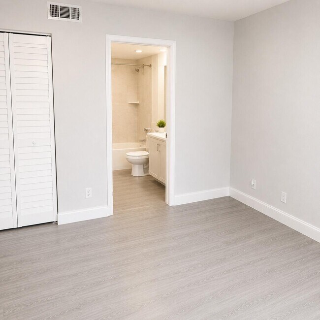 Building Photo - 1230 S Military Trail