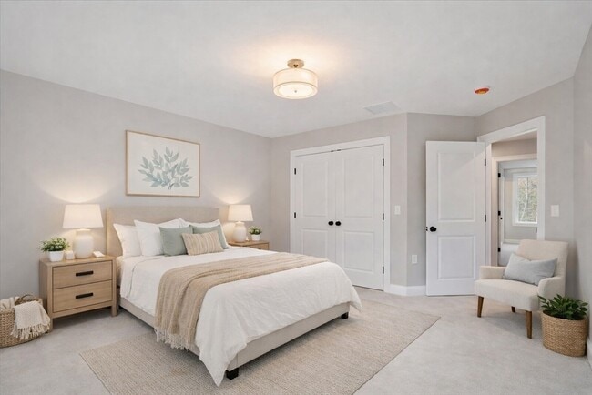 Building Photo - 513 Mendon Rd