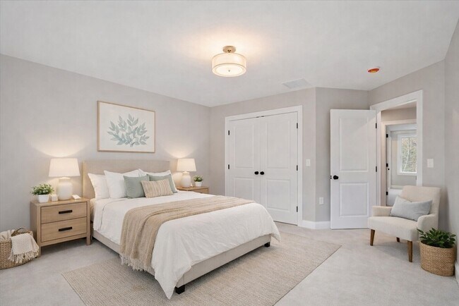 Building Photo - 515 Mendon Rd