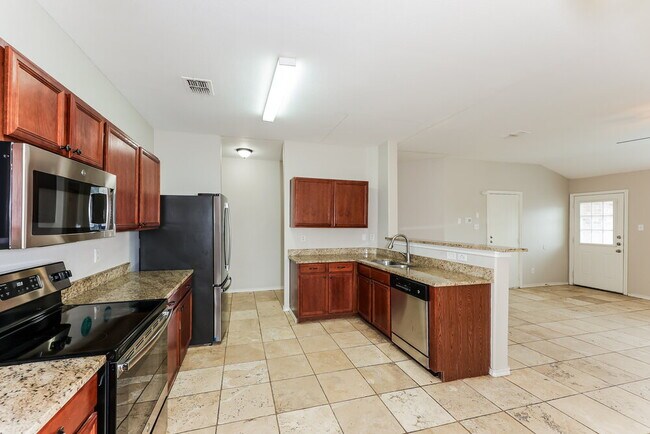 Building Photo - 1917 Indian Lilac Dr