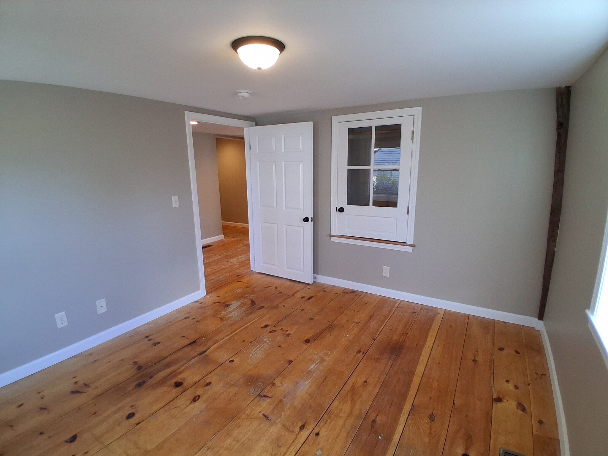 Building Photo - 58 Maple St