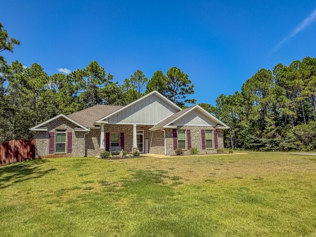 Building Photo - 2437 Hilton Dr