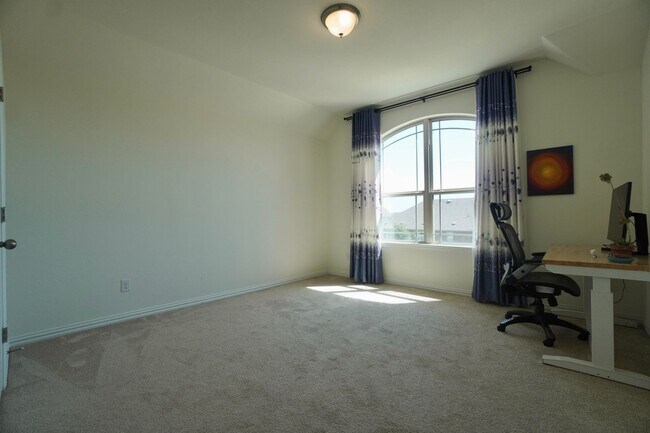 Building Photo - 208 Monteforte Rd