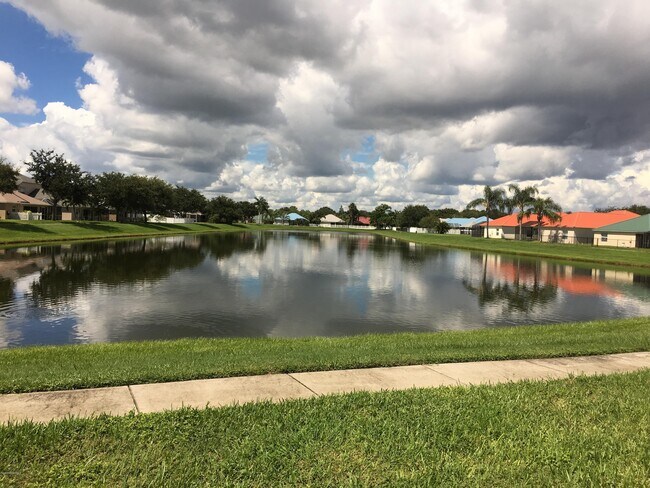Building Photo - 3582 Tipperary Dr