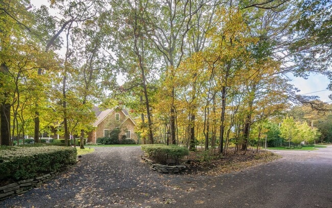 Building Photo - 30 Towhee Trail