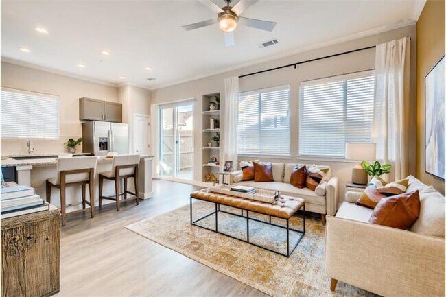 Building Photo - 8524 Creekfield Dr