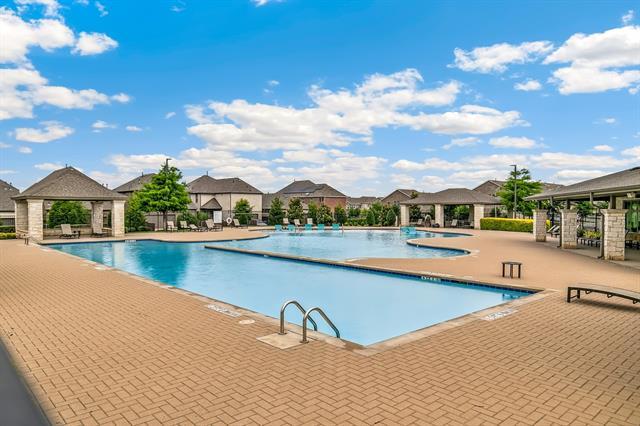 Building Photo - 17652 Sequoia Dr