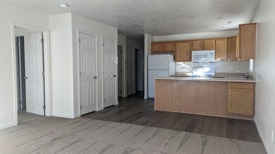 Building Photo - 2115 N 550 W