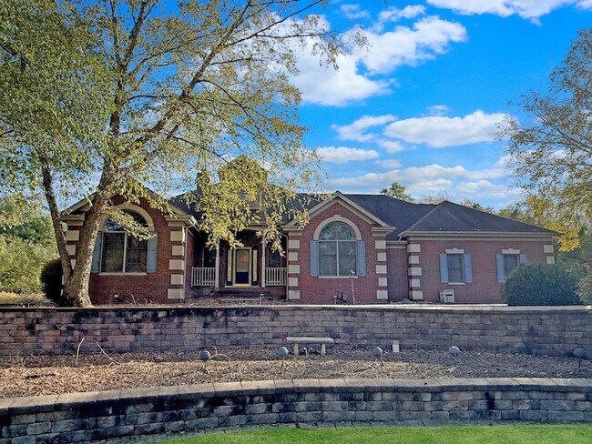 Building Photo - 8855 E 93rd Ave