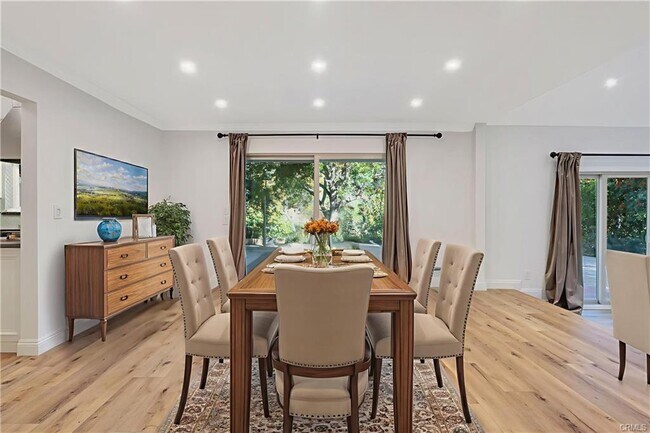 Building Photo - 119 Bell Cyn Rd