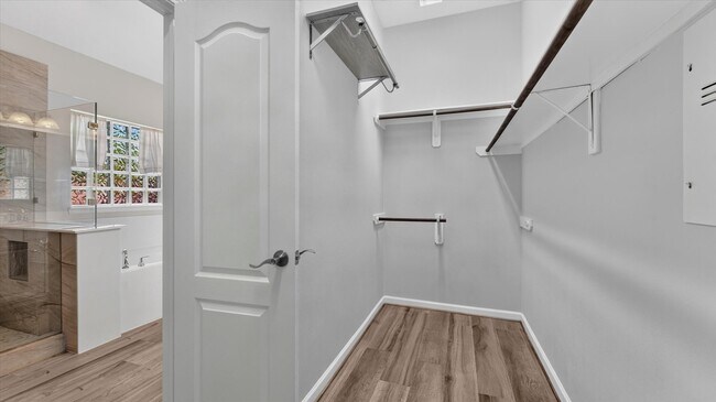 Building Photo - 22626 Fanwick Dr