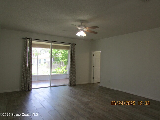 Building Photo - 4192 Collinwood Dr