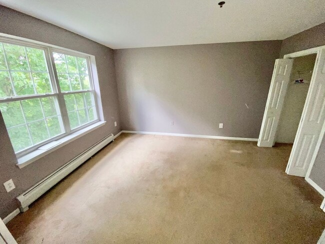 Building Photo - 1 Bedroom Apartment in Burlington VT Avail...