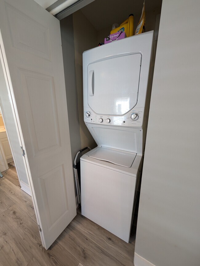 Primary Photo - 619 S 14th St