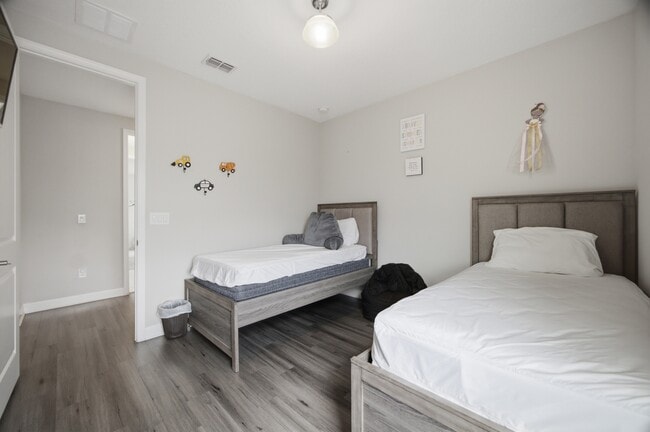 Building Photo - Sunburst Marble Rd 14119-LEASE ONLY