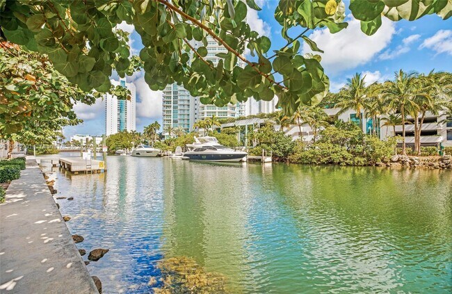 Building Photo - 300 Sunny Isles Blvd