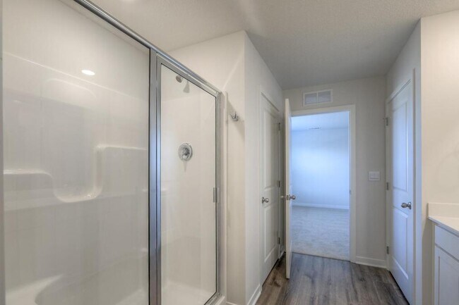 Building Photo - 1611 Maci St