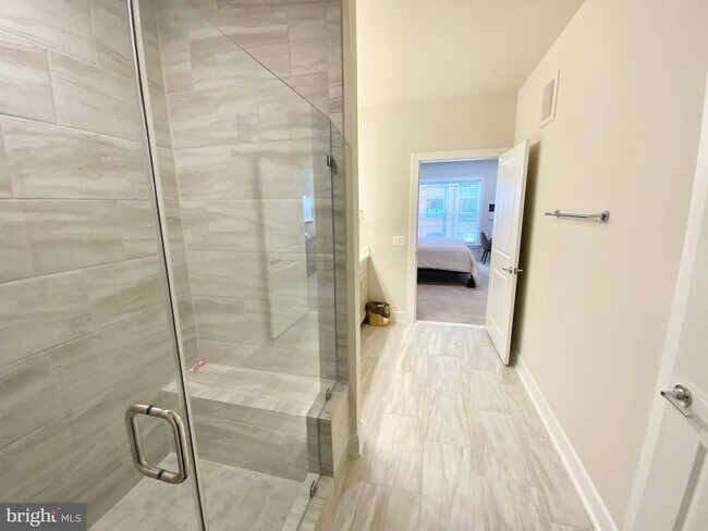 Building Photo - 106 St Ives Pl