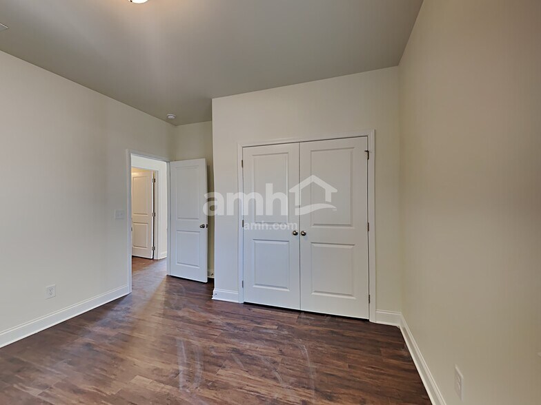 Building Photo - 813 Headland Way