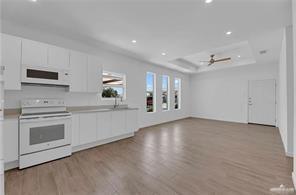 Building Photo - 10 Marcela Dr