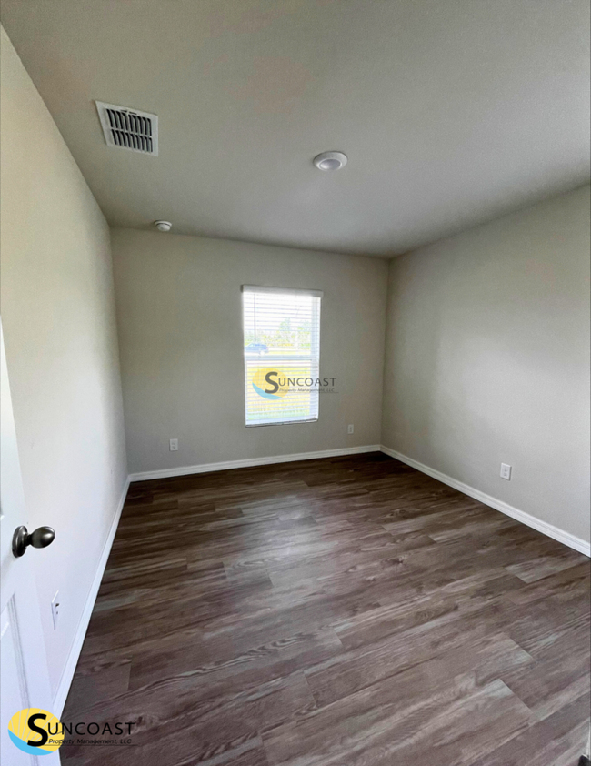 Building Photo - COMING SOON Charming 2-Bed, 2-Bath Home in...