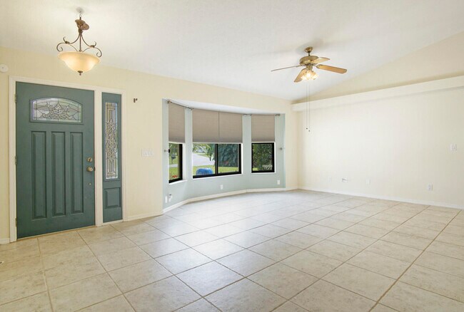 Building Photo - 1273 SW Albenga Ave