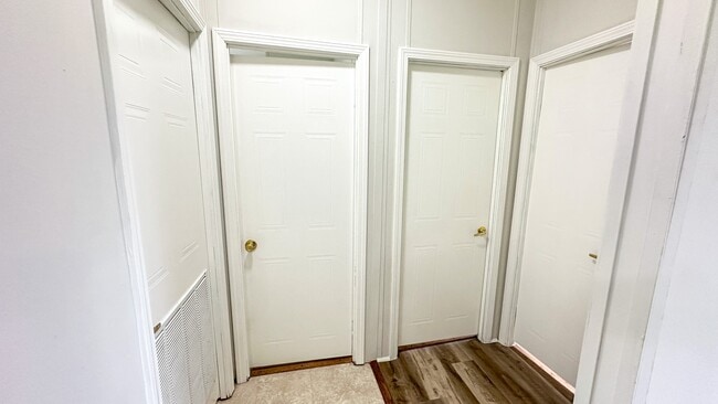 Building Photo - 11758 E Old Oak Trail