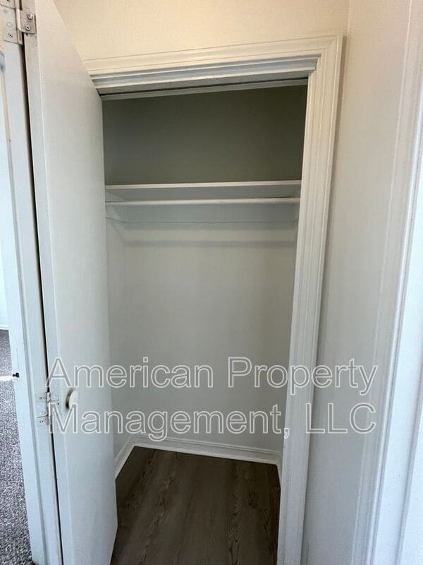 Building Photo - 2730 N Main St