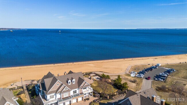 Building Photo - 76 Raritan Reach Rd