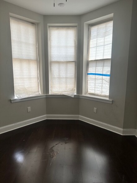 Building Photo - 3010 N Broad St