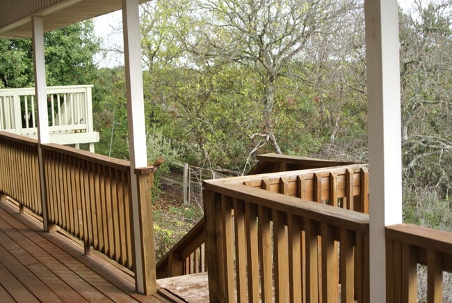 Building Photo - 121 Mesa Del Sol