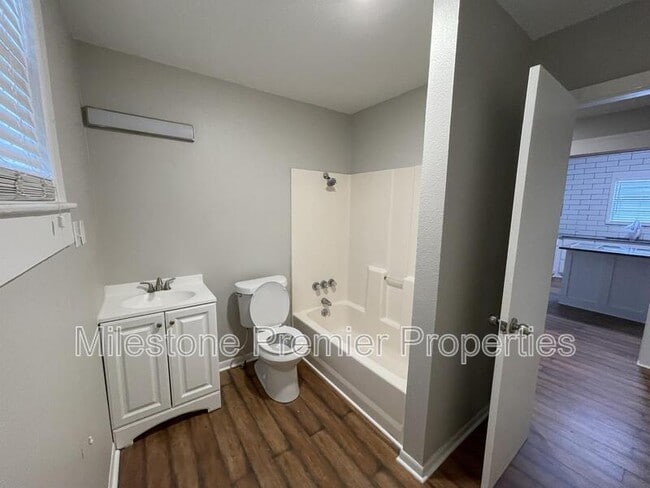 Building Photo - 721 W Monterey St