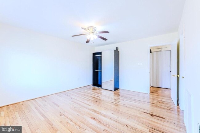 Building Photo - 13373 Hungerford Pl