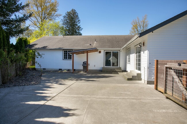 Building Photo - 122 Jefferson Ct