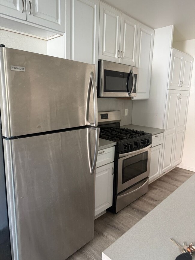 Building Photo - 2 Bed / 1 Bath Townhouse-Style Unit — Auburn Greens