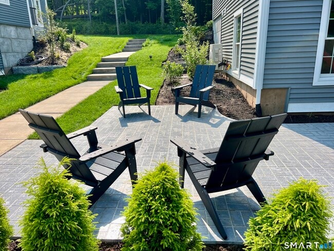 Building Photo - 177 Butternut St