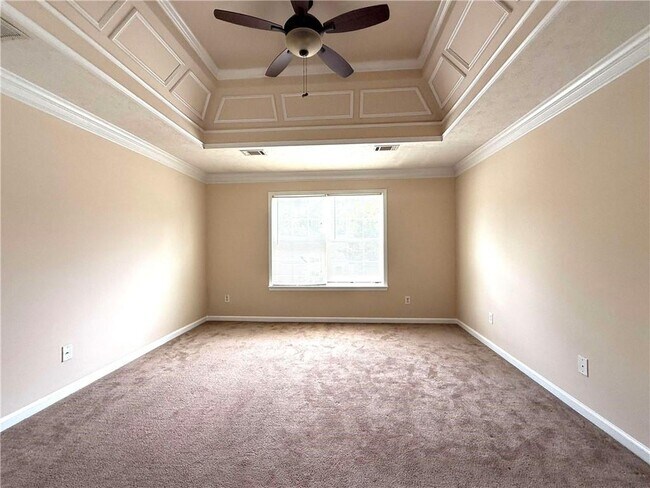 Building Photo - 3683 White Pine Rd