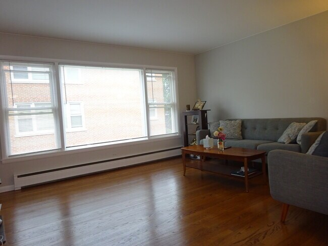 Building Photo - 6630 N Harlem Ave