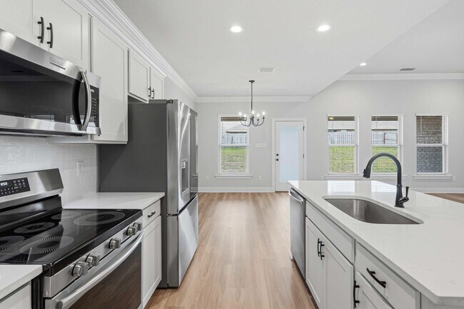 Building Photo - 4630 Jayhawk Dr