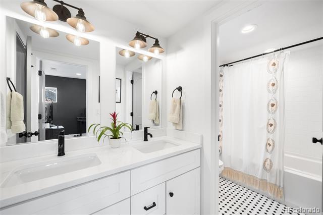 Building Photo - 3830 W 13th Ave