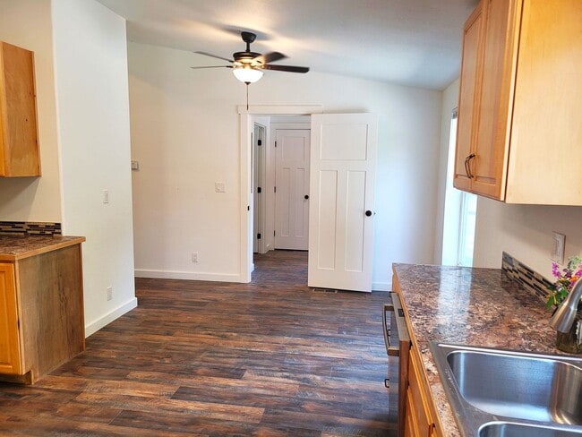 Building Photo - Country Home in secluded Mosquito Lake Rd ...