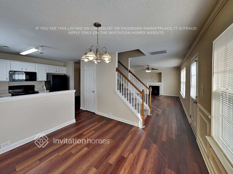 Building Photo - 7010 Chieftain Dr