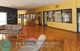 Building Photo - 9301 Lime Bay Blvd