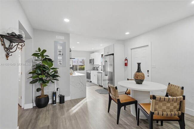 Building Photo - 1590 NW 38th St