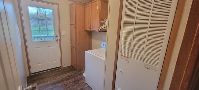 Building Photo - 290 Old Taylor Rd