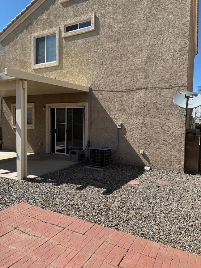 Building Photo - 10920 Tomatillo Ln SE