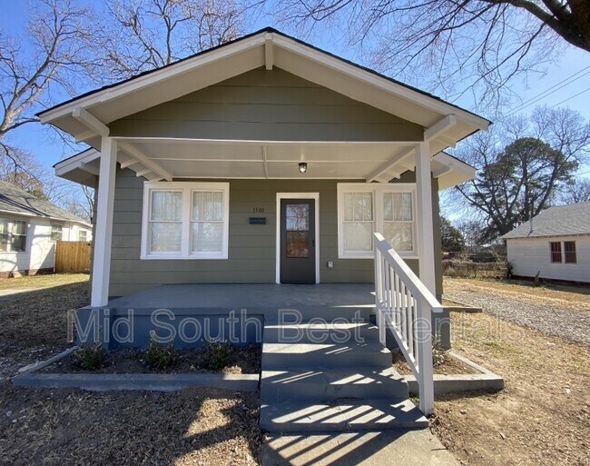 Primary Photo - 1500 Willow St
