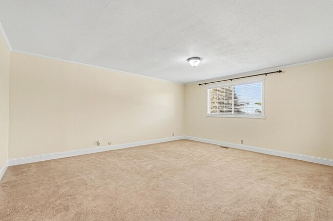 Building Photo - 11875 W Hidden Valley Rim Rd